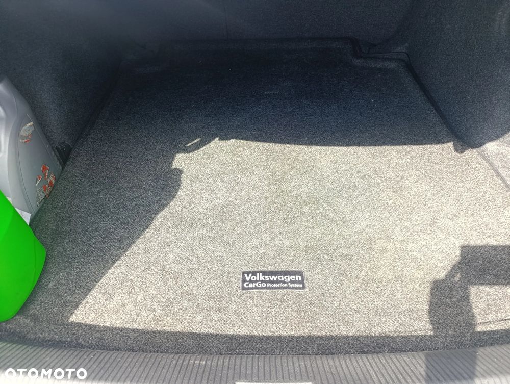 Volkswagen Passat 1.8 TSI BMT Highline DSG - 33