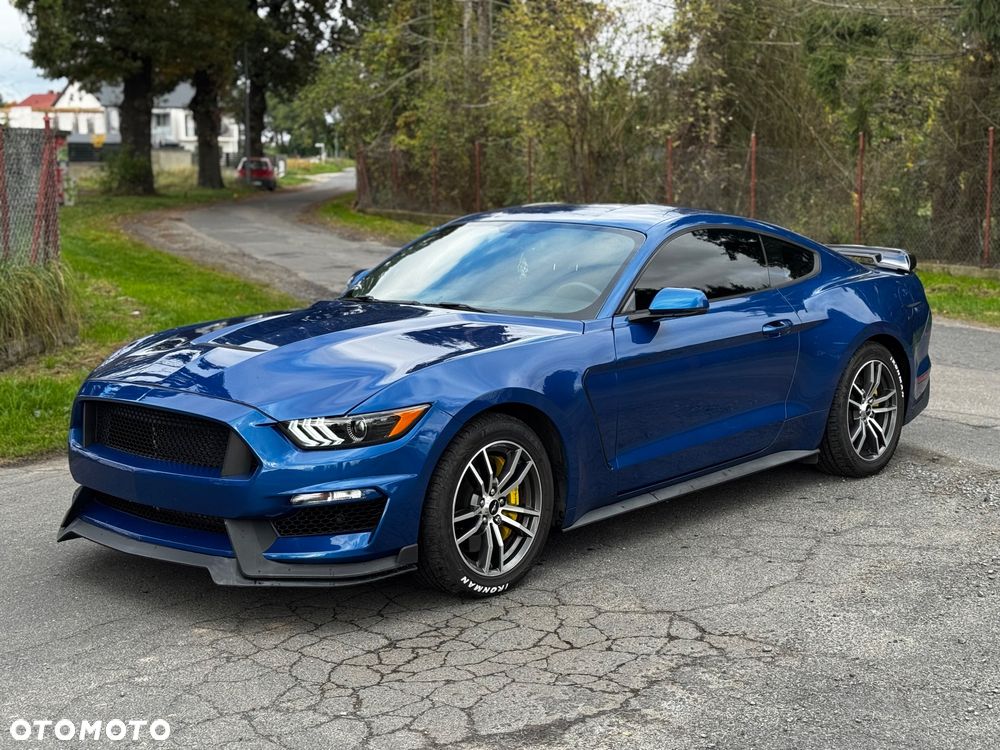 Ford Mustang 5.0 V8 GT - 4