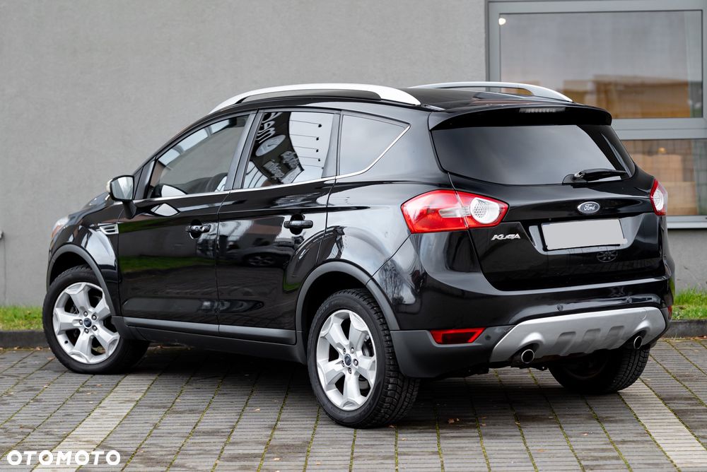 Ford Kuga 2.5 4x4 Titanium - 10