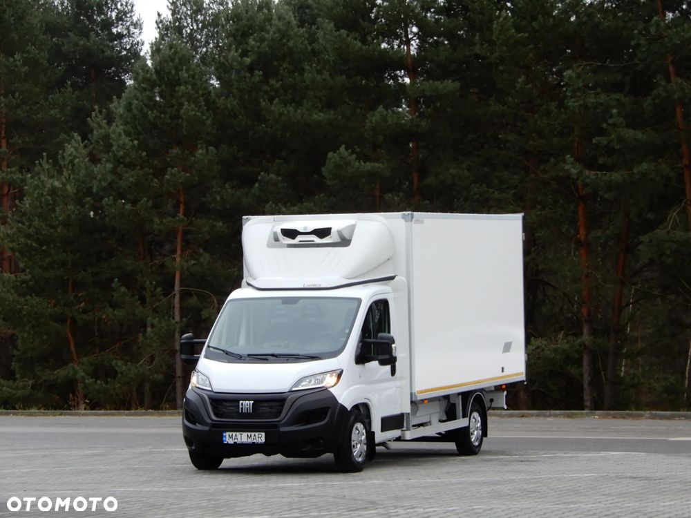 Fiat Ducato Serii 8 MAXI Wzmacniany 2.2 MultiJet3 H3-POWER 160 KM Chłodnia 4226 mm 8 Euro Palet Boczne Drzwi Agregat Zanotti -20*C Android Auto Carplay Stan Auta JAK NOWY POLECAM - 1