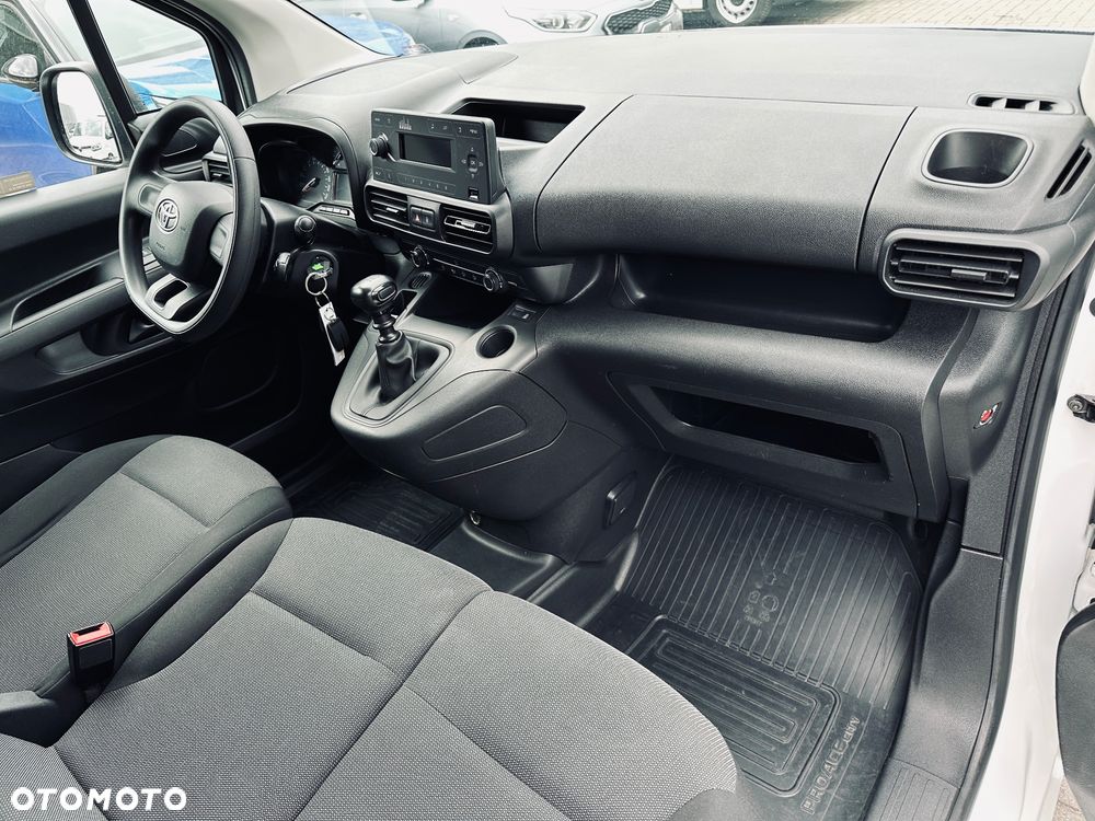 Toyota Proace City 1.5 D-4D 130KM 2,4t Active Long 130KM - 18