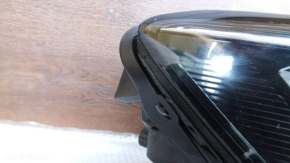 Lampa przednia prawa Fulled Volkswagen Passat B8  3G1941036P - 4