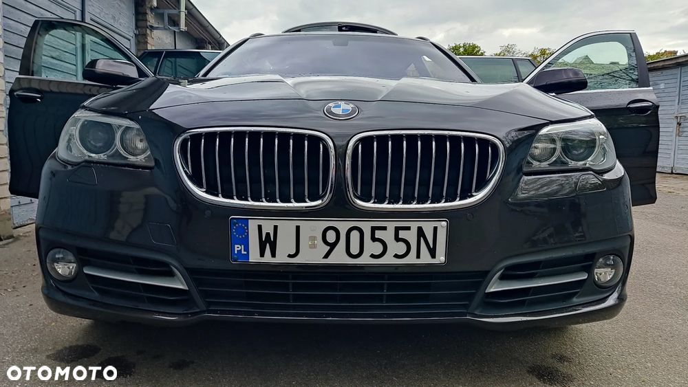 BMW Seria 5 520d Touring Luxury Line - 7