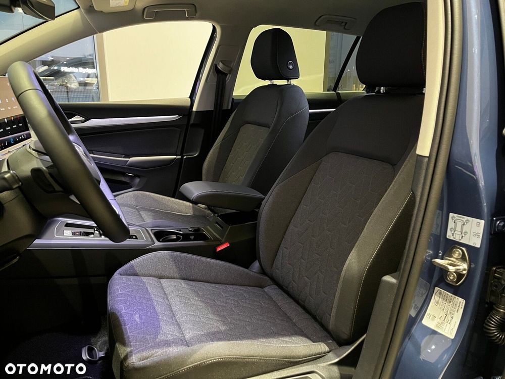 Volkswagen Golf - 10