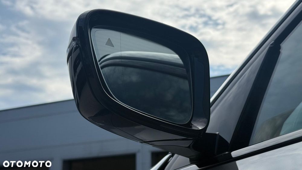BMW Seria 3 330d xDrive mHEV M Sport - 16