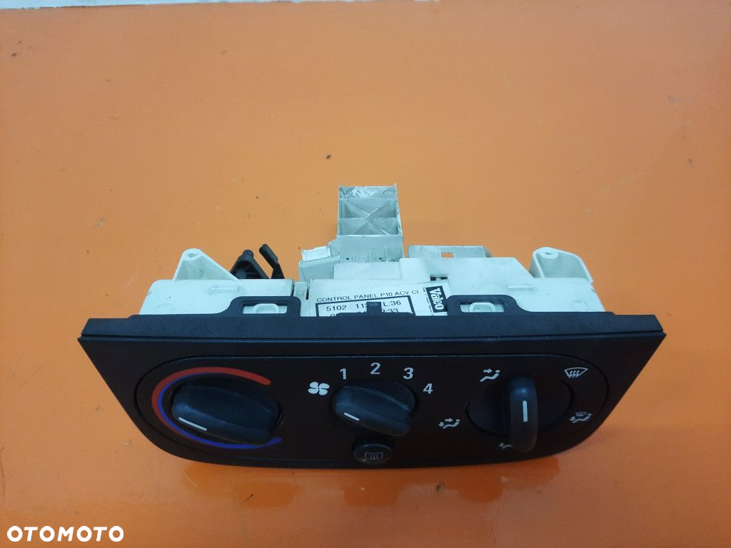 OPEL CORSA-C LIFT 03-06 PRZEŁĄCZNIKI PANEL KLIMATYZACJI NAWIEWU Z10XEP - 2