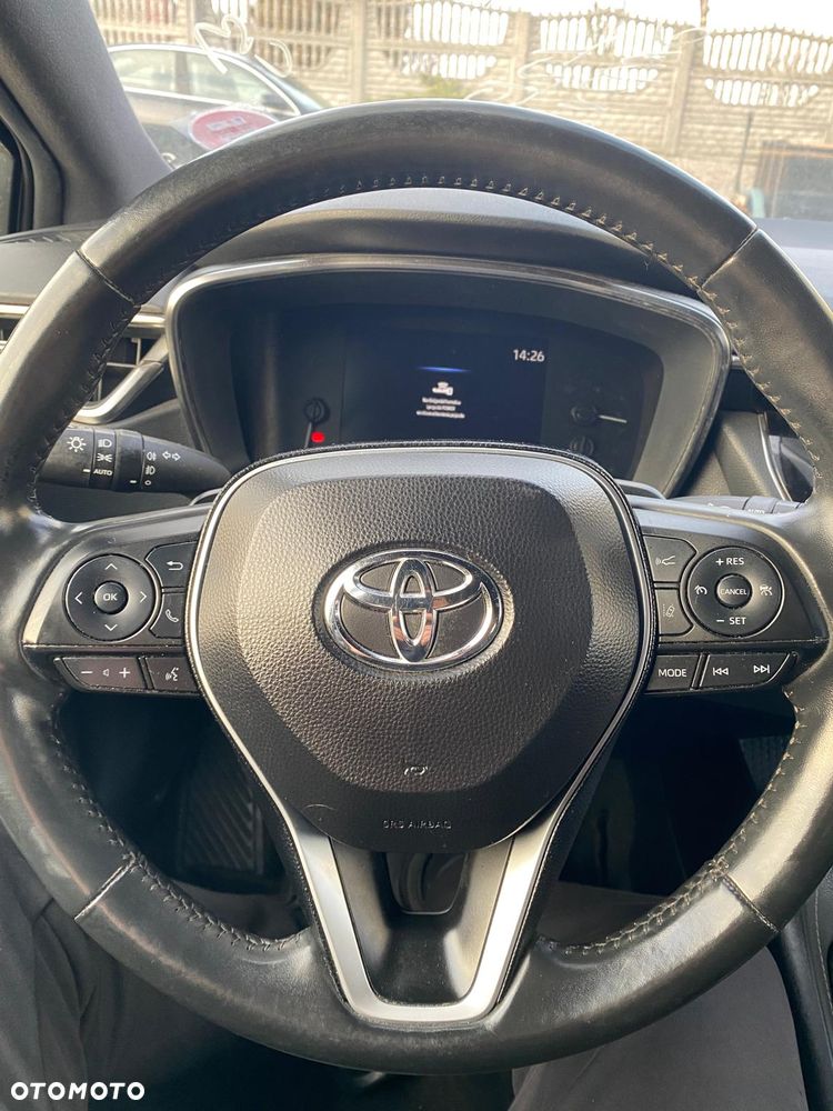 Toyota Corolla 2.0 Hybrid Executive - 6