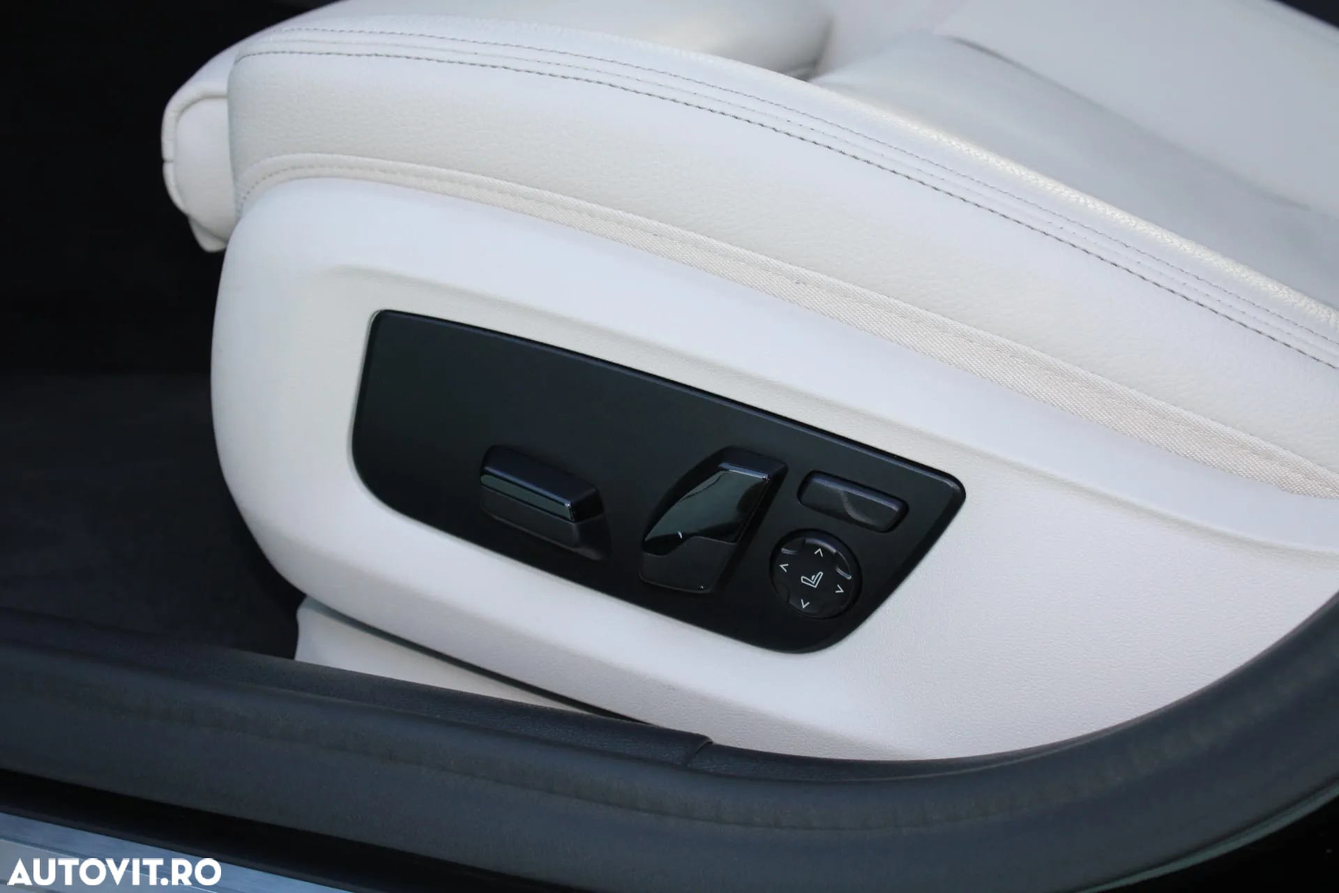 BMW Seria 5 530e AT PHEV - 33