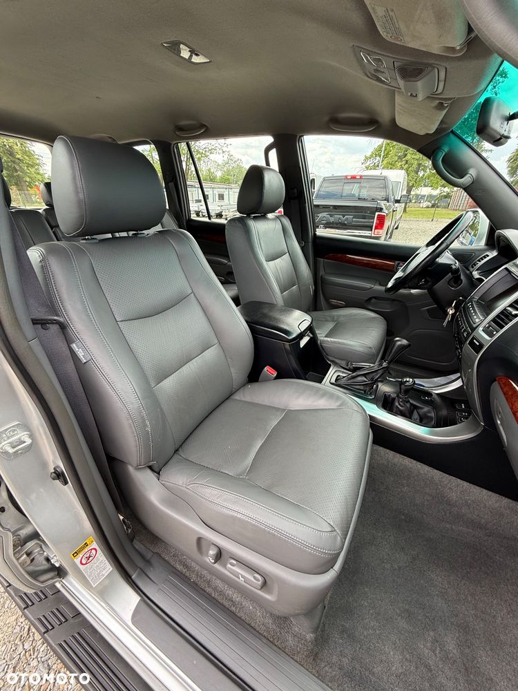 Toyota Land Cruiser D-4D Automatik Executive - 23