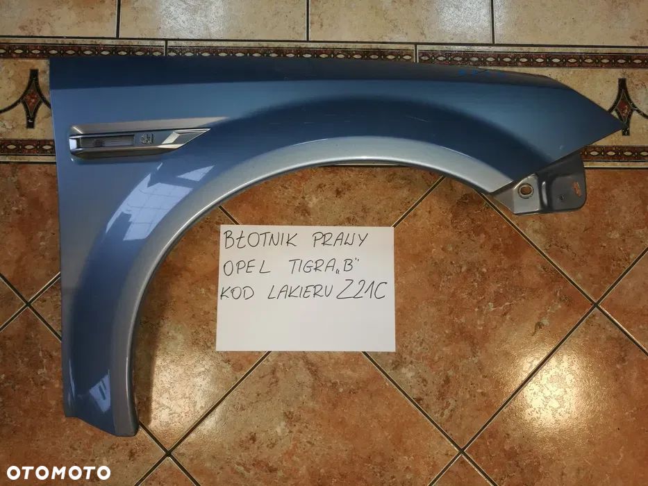 Błotnik Prawy Przód Opel Tigra B Kod Lakieru Z 21C