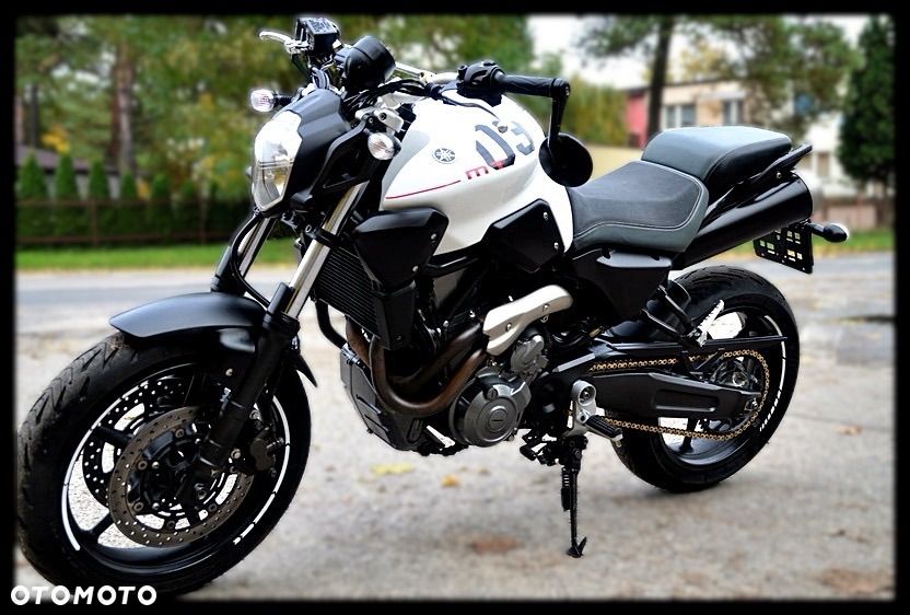 Yamaha MT - 2