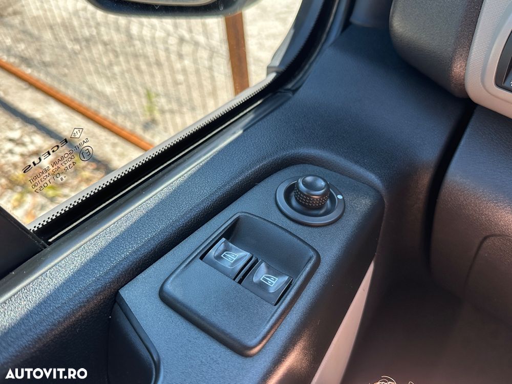 Renault Trafic Mixt - 15
