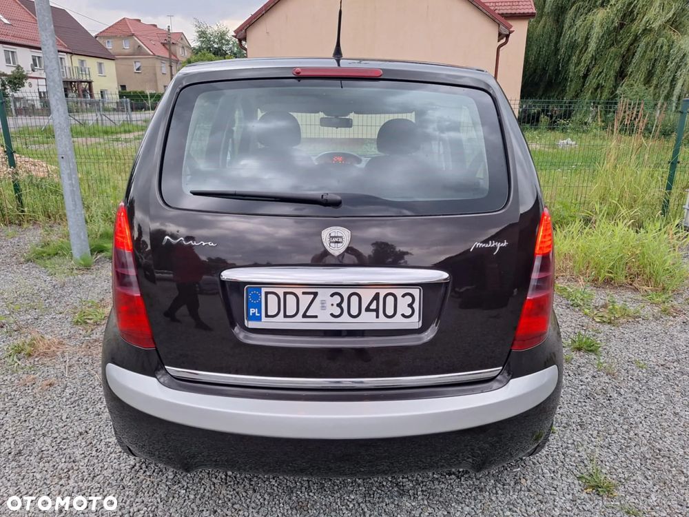 Lancia Musa 1.9 MTJ Oro - 5