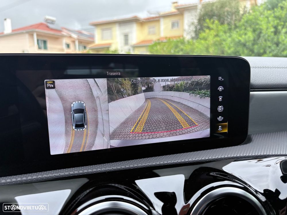 Mercedes-Benz A 250 Limousine e AMG Line - 44