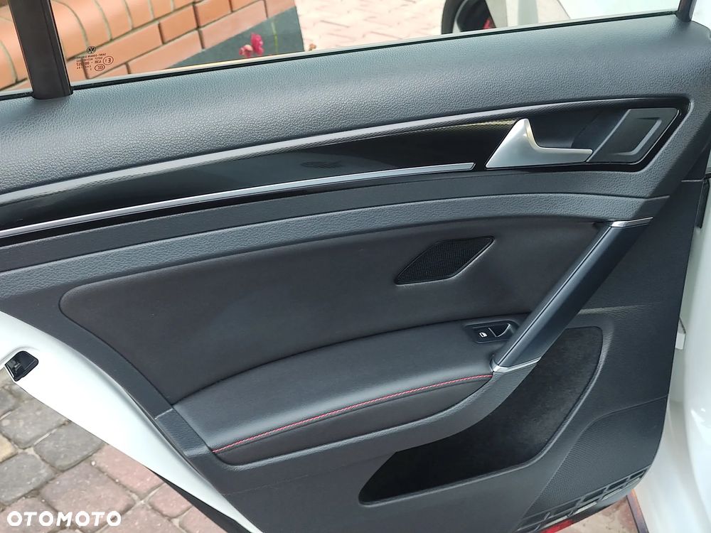 Volkswagen Golf 2.0 TSI BMT GTI Performance - 17