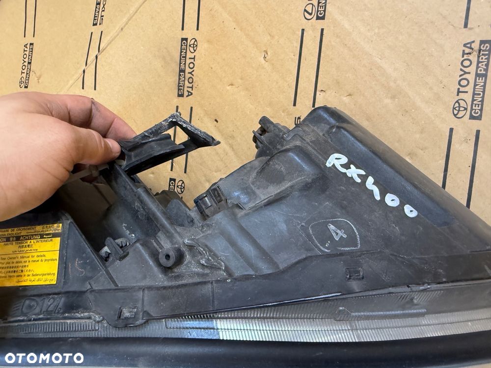 Lampa przednia prawa Lexus RX400h EU 03-09r. - 2