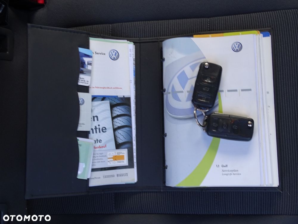 Volkswagen Golf - 18