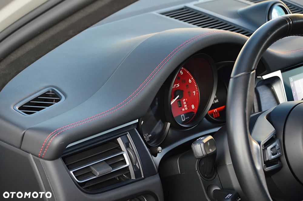 Porsche Macan GTS - 36