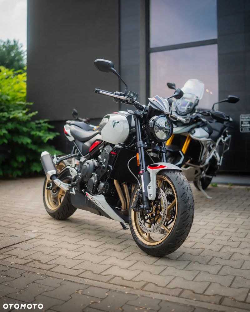 Triumph Trident - 2