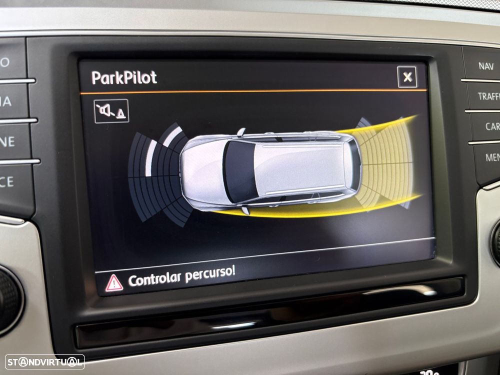 VW Passat Variant 2.0 TDI Confortline - 34