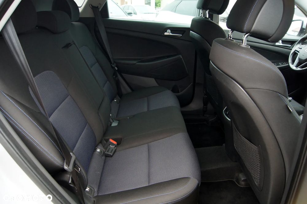 Hyundai Tucson 1.7 CRDI BlueDrive Comfort 2WD - 19