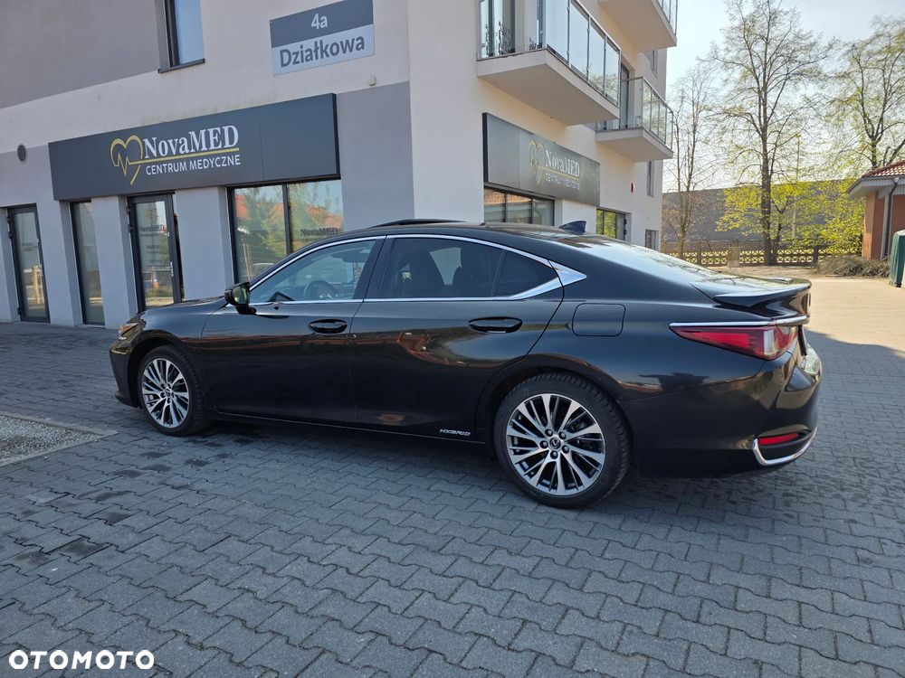 Lexus ES 300h Prestige - 5