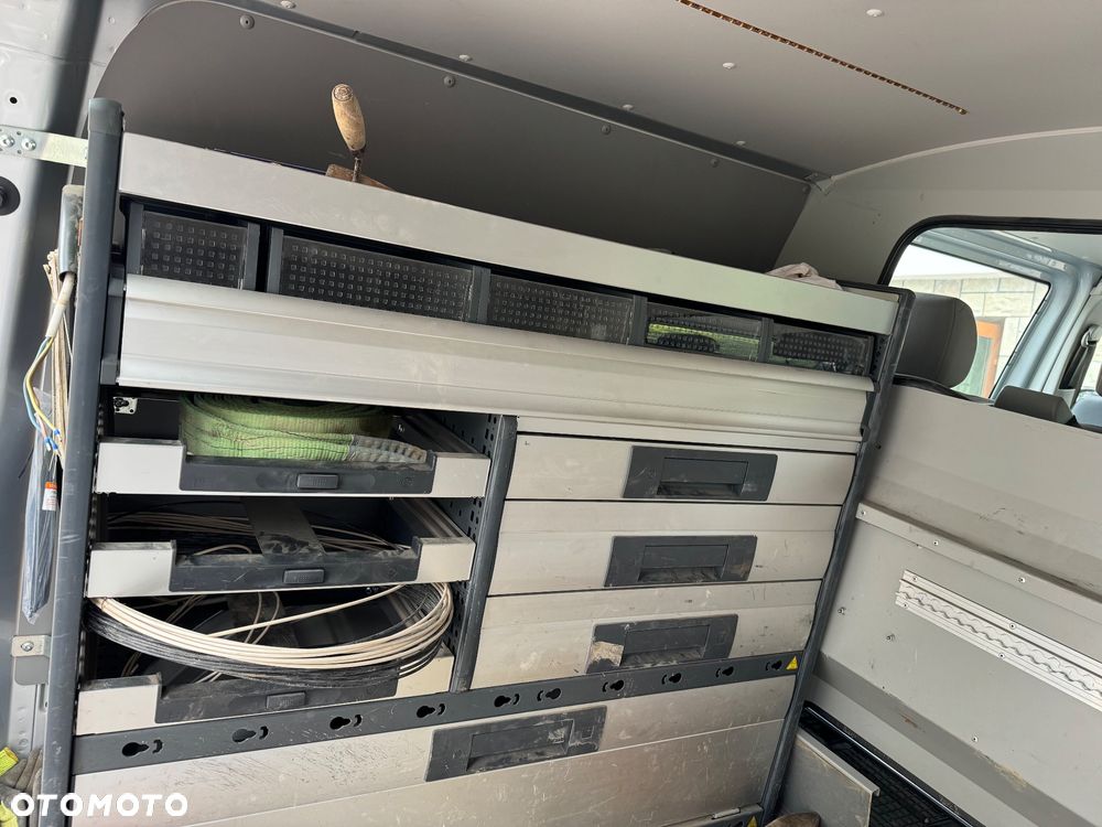 Volkswagen Transporter - 5