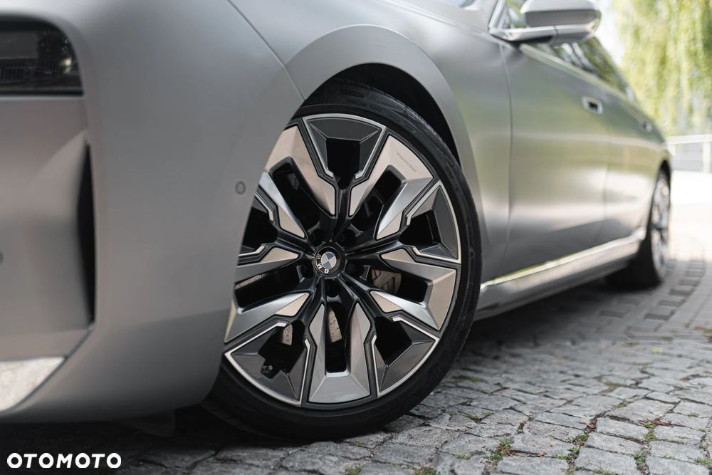 BMW i7 105.7kWh xDrive60 - 3
