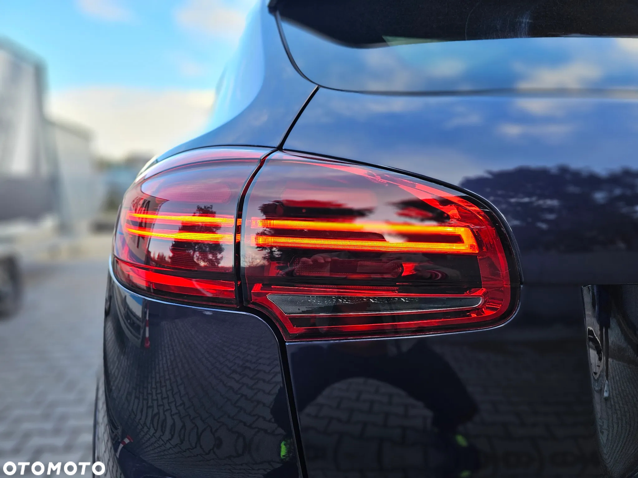Porsche Cayenne Platinum Edition - 10