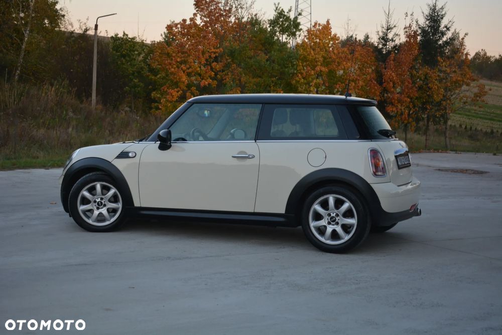 MINI Cooper Standard - 8