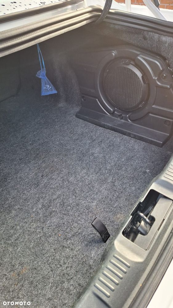 Ford Mustang 5.0 V8 GT - 17