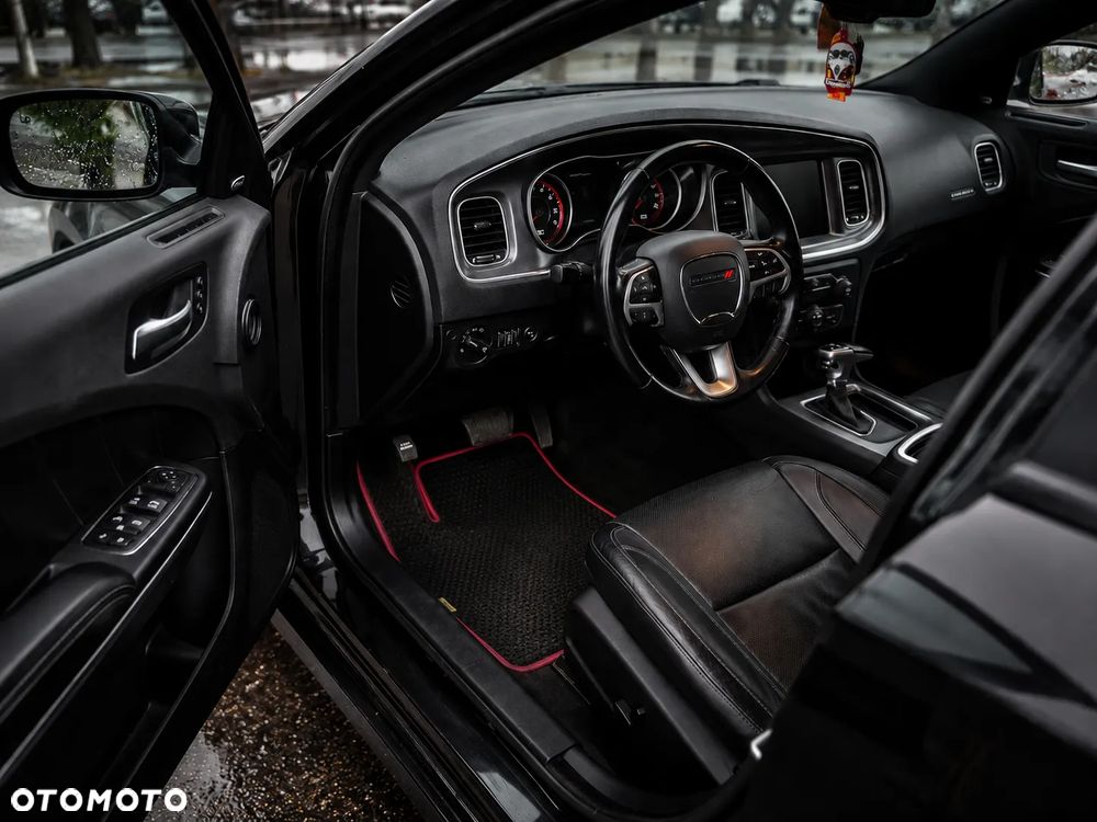 Dodge Charger - 8