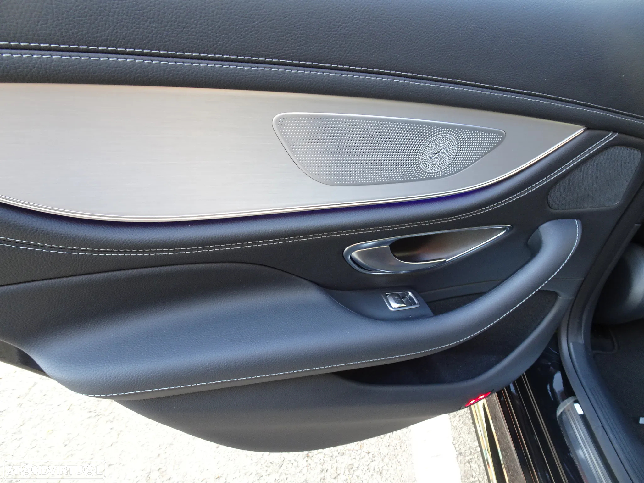 Mercedes-Benz CLS 300 d AMG Line - 25