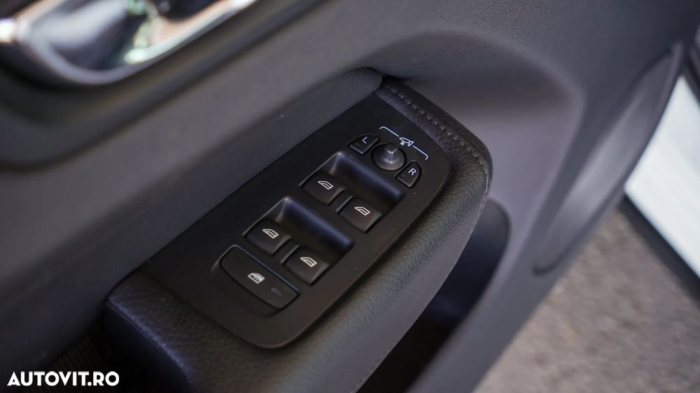 Volvo XC 60 D4 AWD Inscription - 23