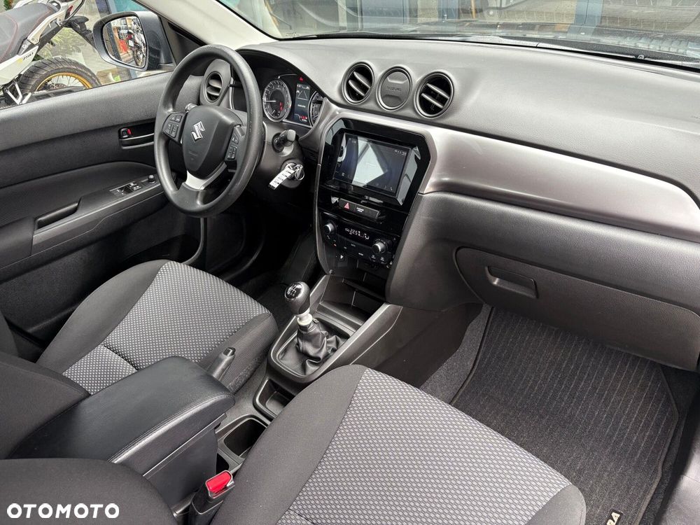 Suzuki Vitara - 16