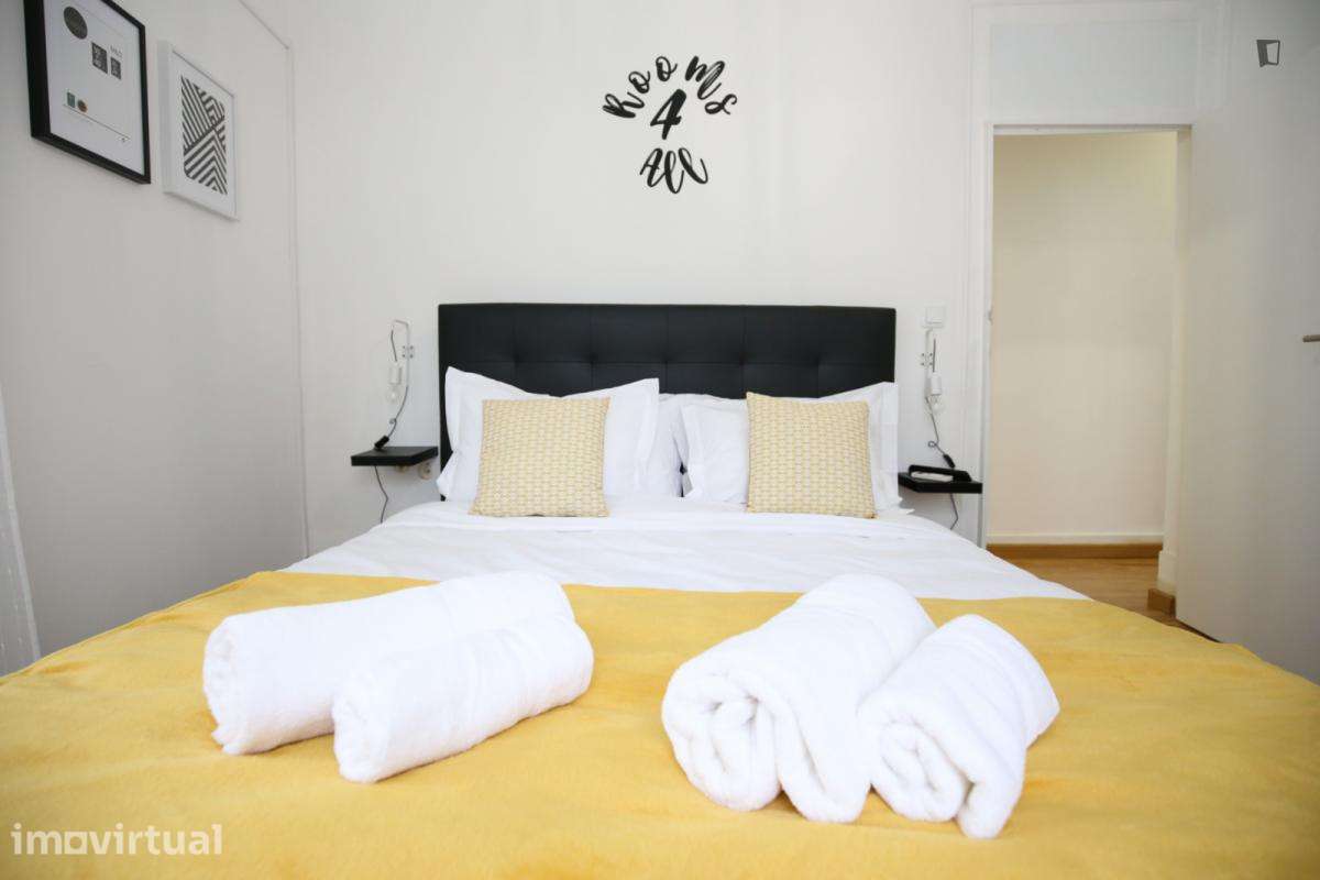 Quarto - localizado em São Bento Lisbon - Grande imagem: 4/33