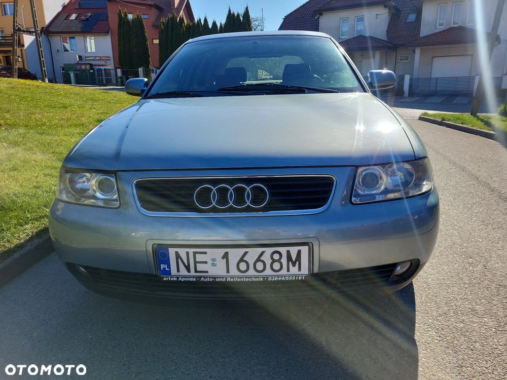Audi A3 Sportback 1.8 Attraction - 2