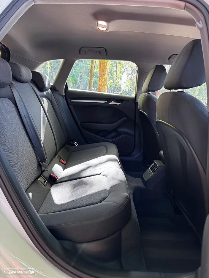 Audi A3 Sportback 30 TFSI Sport - 15