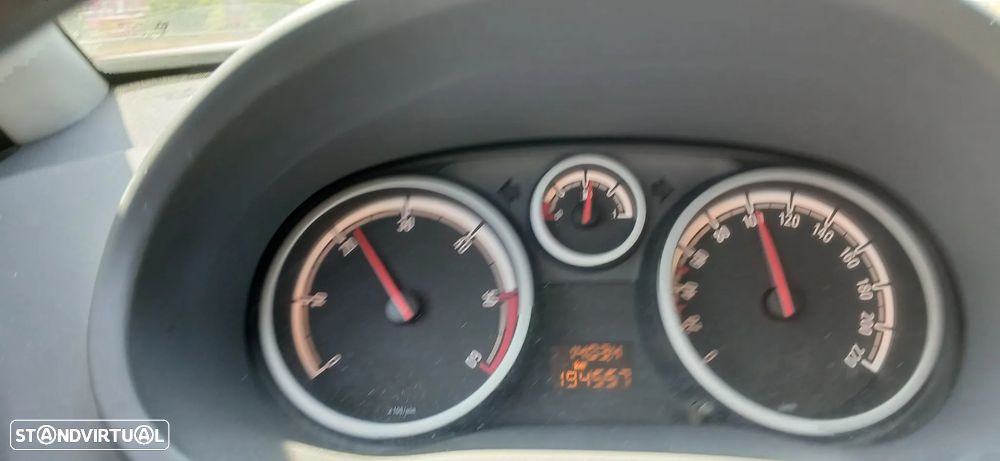 Opel Corsa 1.3 CDTI CMON - 12