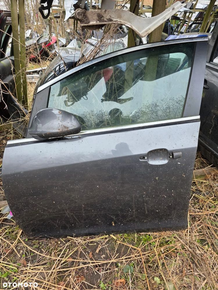 Drzwi LEWE PRZEDNIE OPEL ZAFIRA B