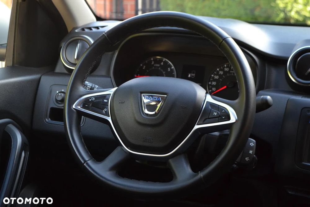 Dacia Duster 1.6 SCe Laureate S&S - 16