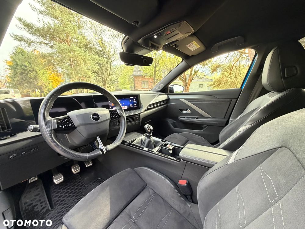 Opel Astra 1.2 T GS Line S&S - 17