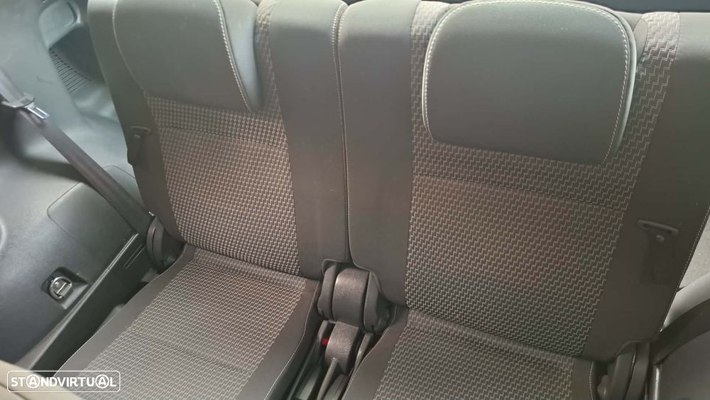 Toyota Verso 1.6 D-4D Active - 16