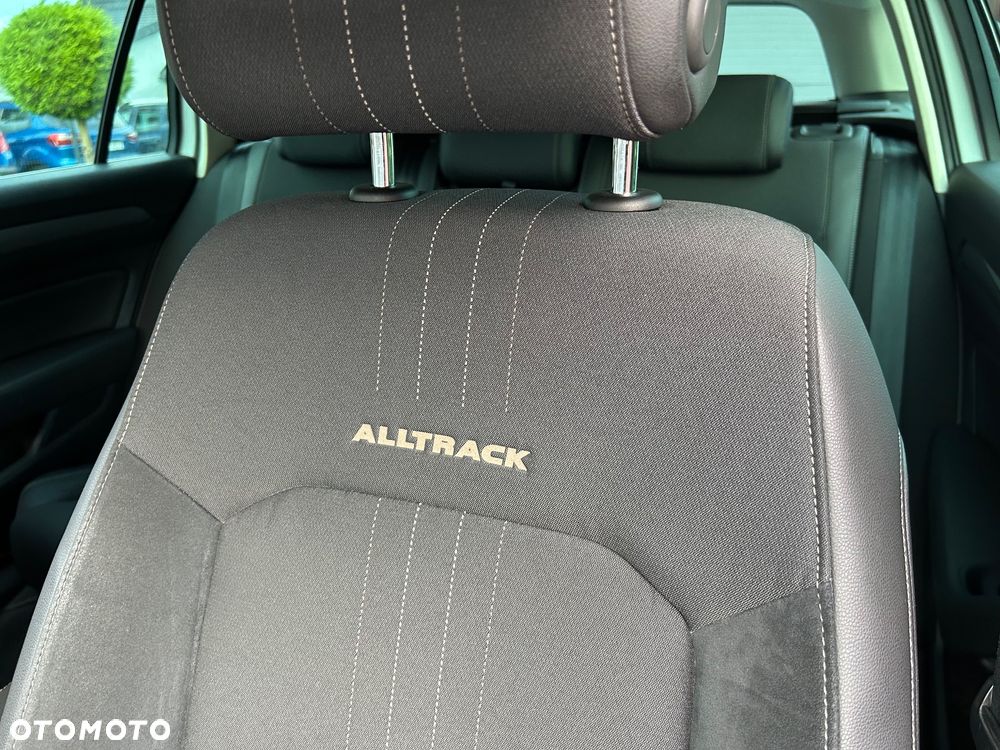Volkswagen Passat Alltrack 2.0 TDI SCR DSG 4Motion - 19