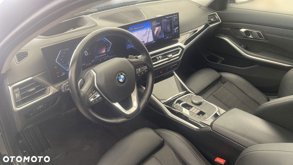 BMW Seria 3 320d xDrive mHEV - 10