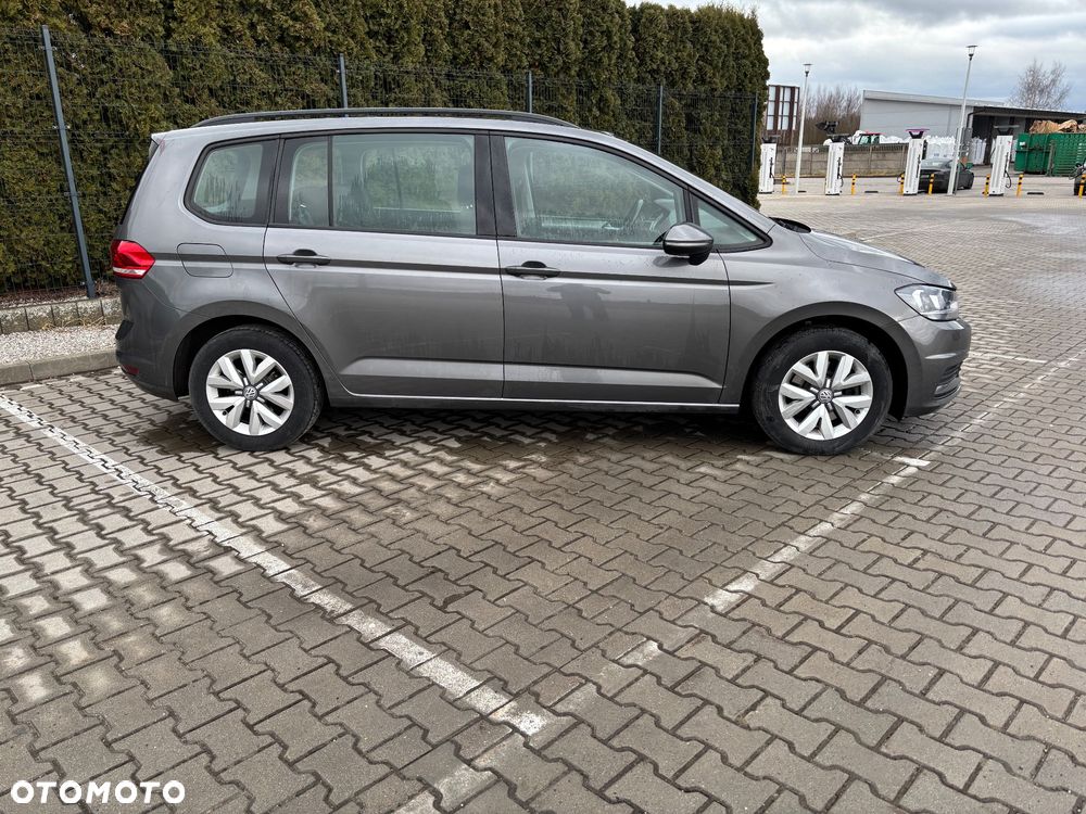 Volkswagen Touran - 8