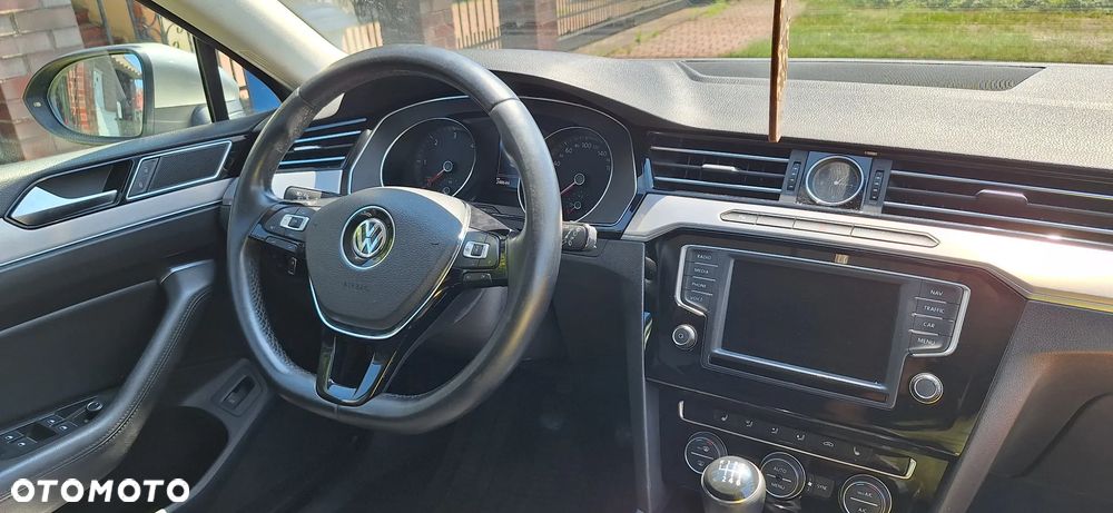 Volkswagen Passat 2.0 TDI BMT Highline - 15