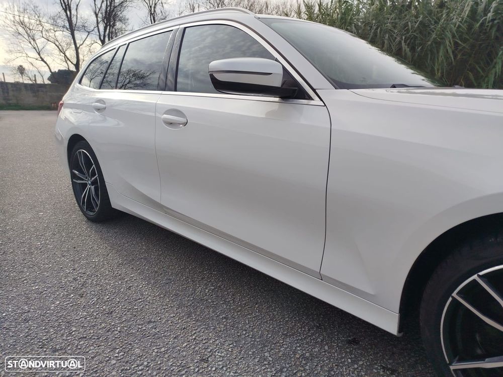 BMW 318 d Aut. Sport Line - 26