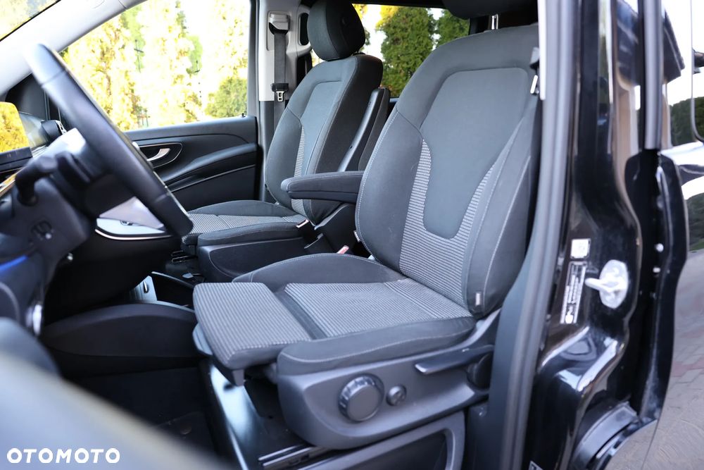 Mercedes-Benz Klasa V 220 d Avantgarde 9G-Tronic (d³ugi) - 23