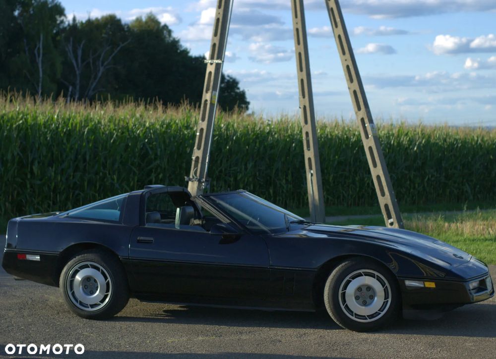 Chevrolet Corvette - 2